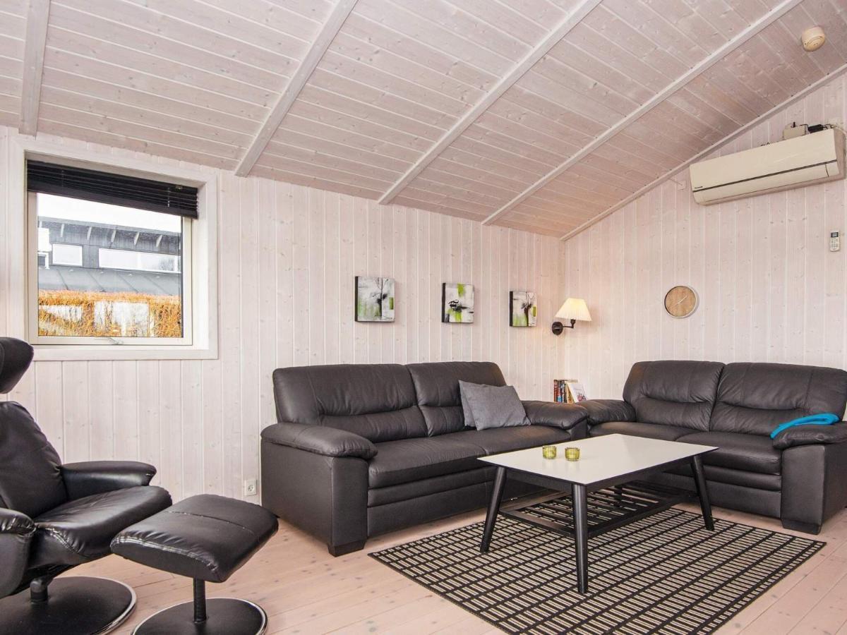 Three-Bedroom Holiday Home In Juelsminde 18 Sonderby  Dış mekan fotoğraf